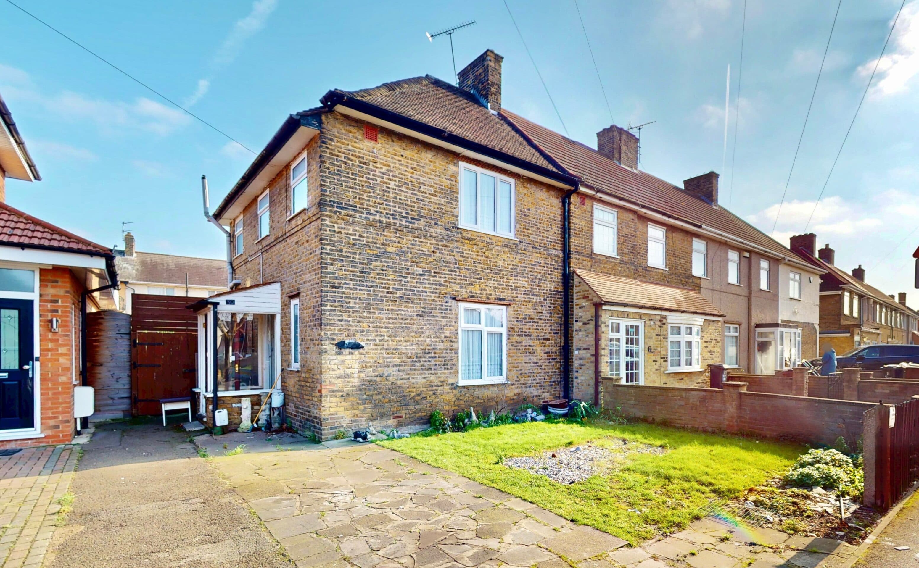 Bennetts Castle Lane, Dagenham, RM8