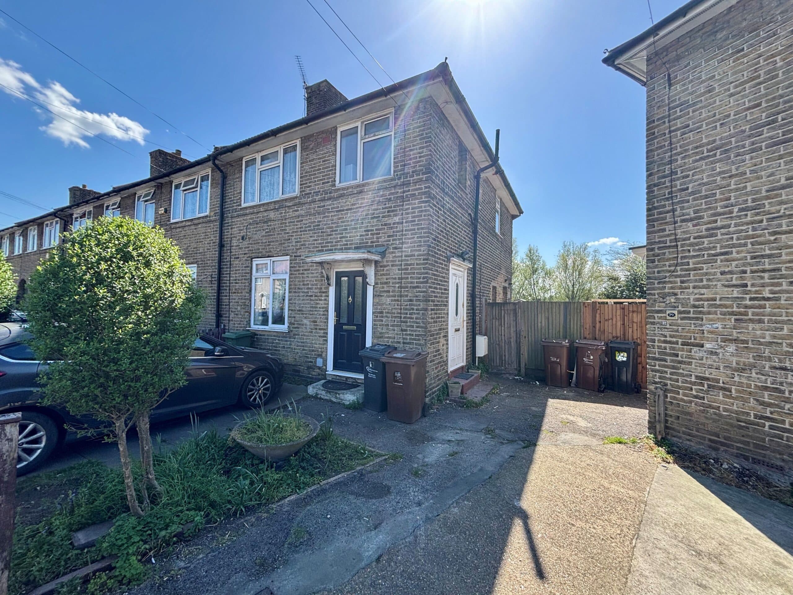 Lullington Road, Dagenham, RM9