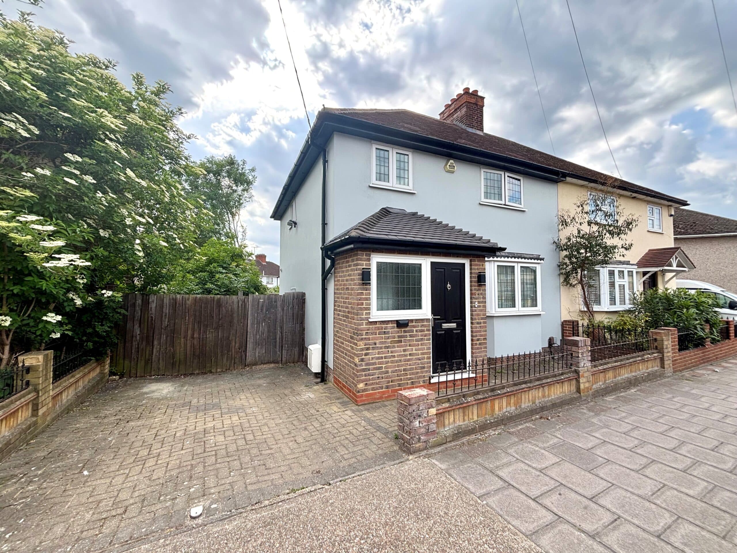 Rainham Road North, Dagenham, RM10