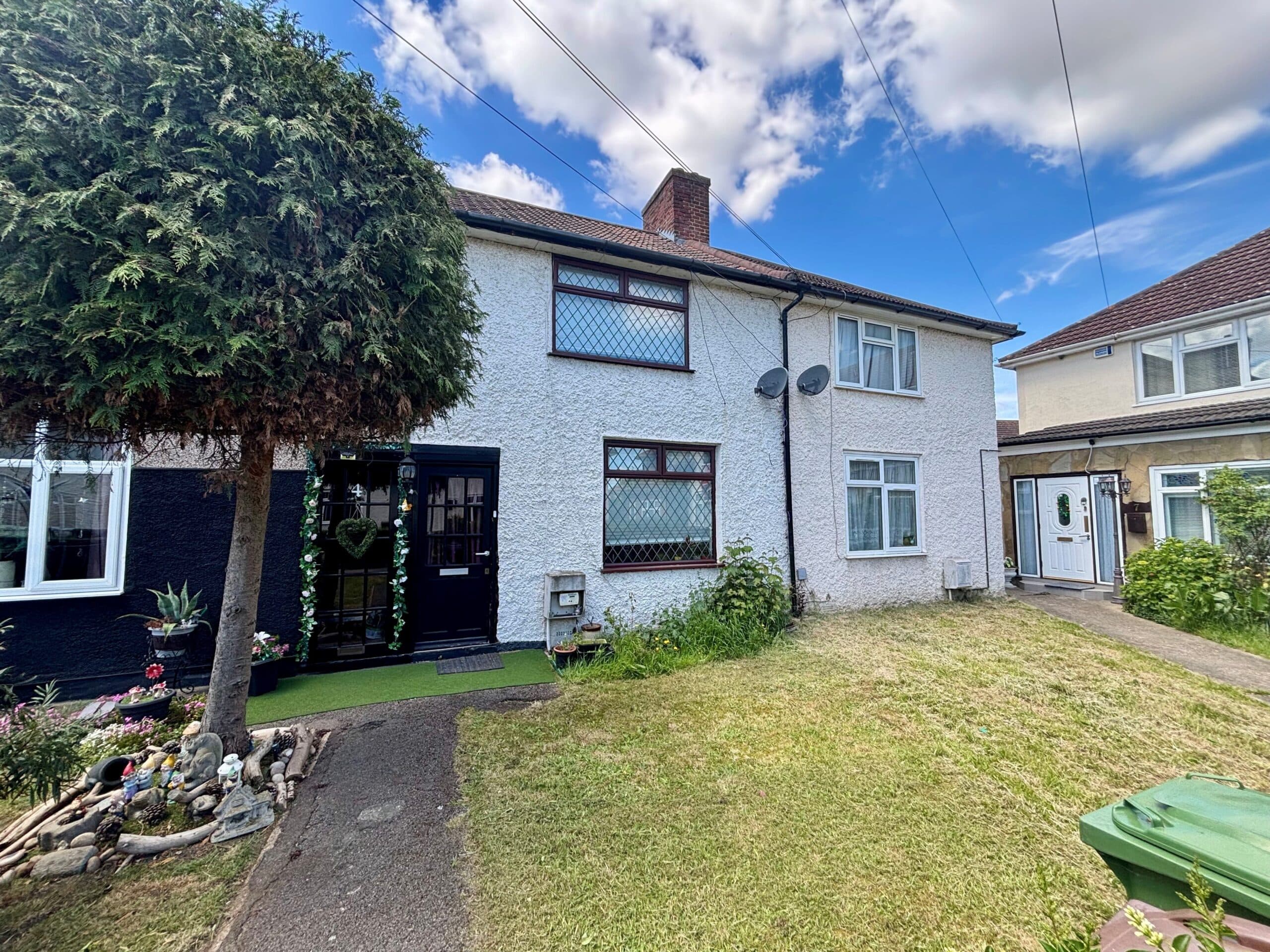 Reede Gardens, Dagenham, RM10