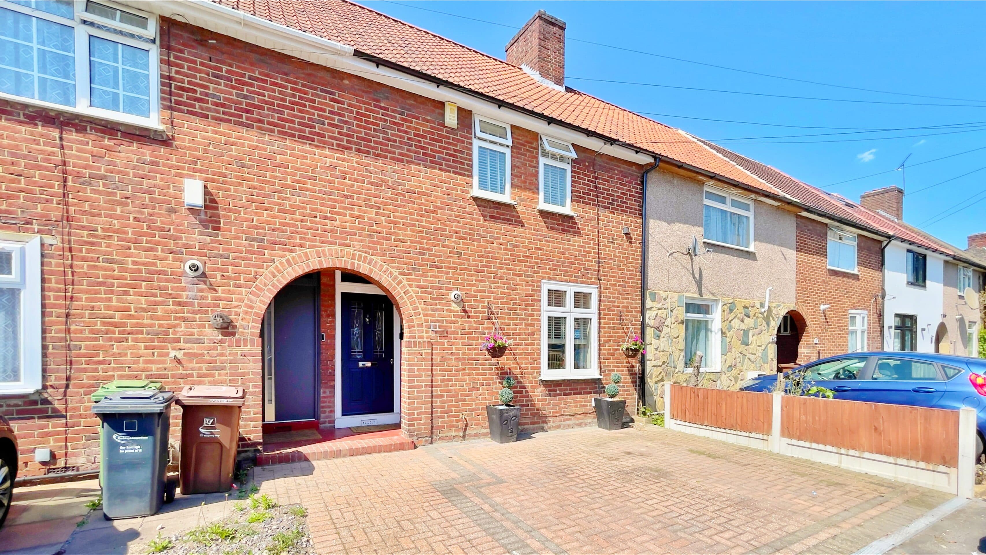 Becontree Avenue, Dagenham, RM8