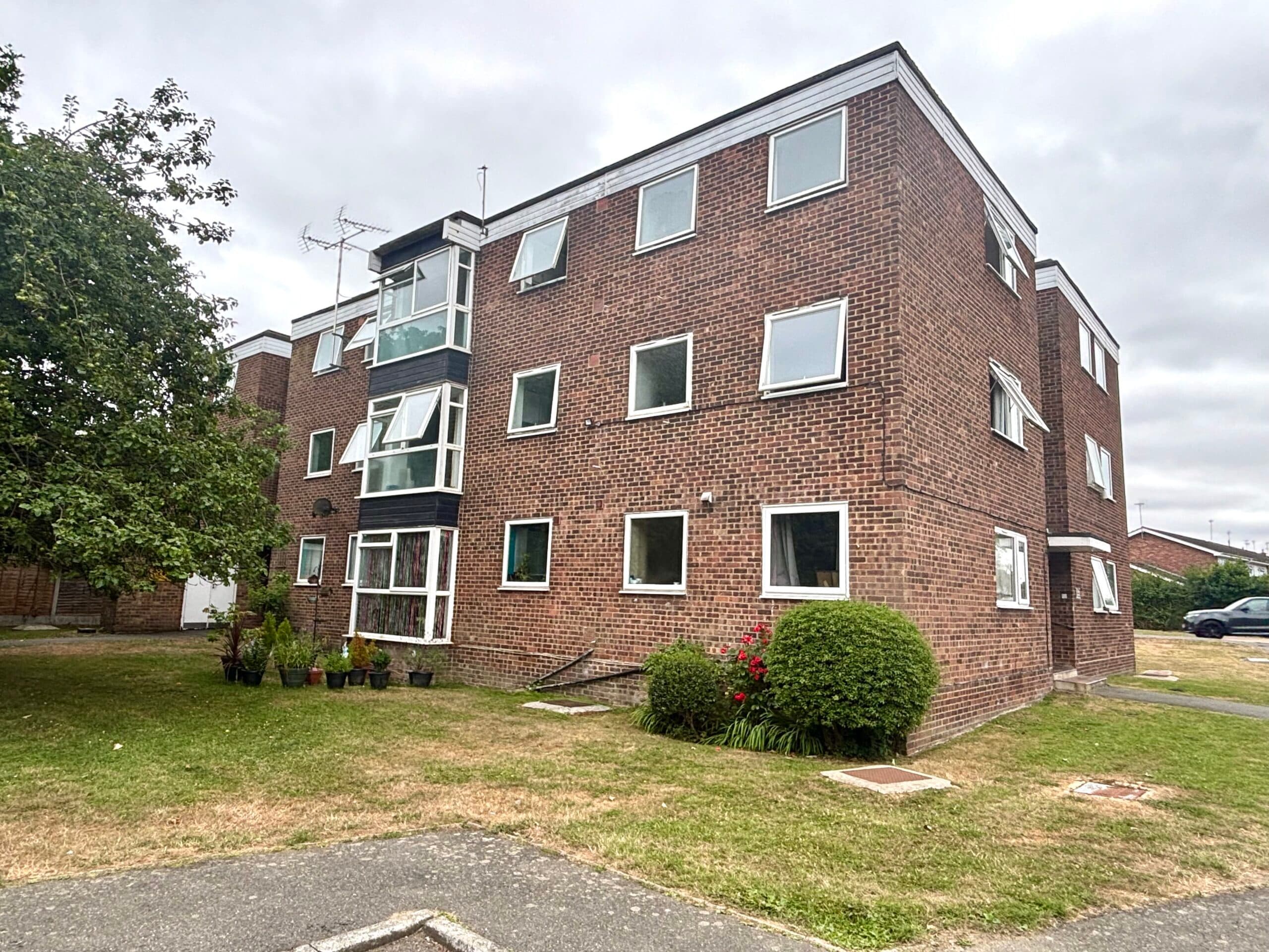 Rayleigh Road, Westwood Lodge, SS7
