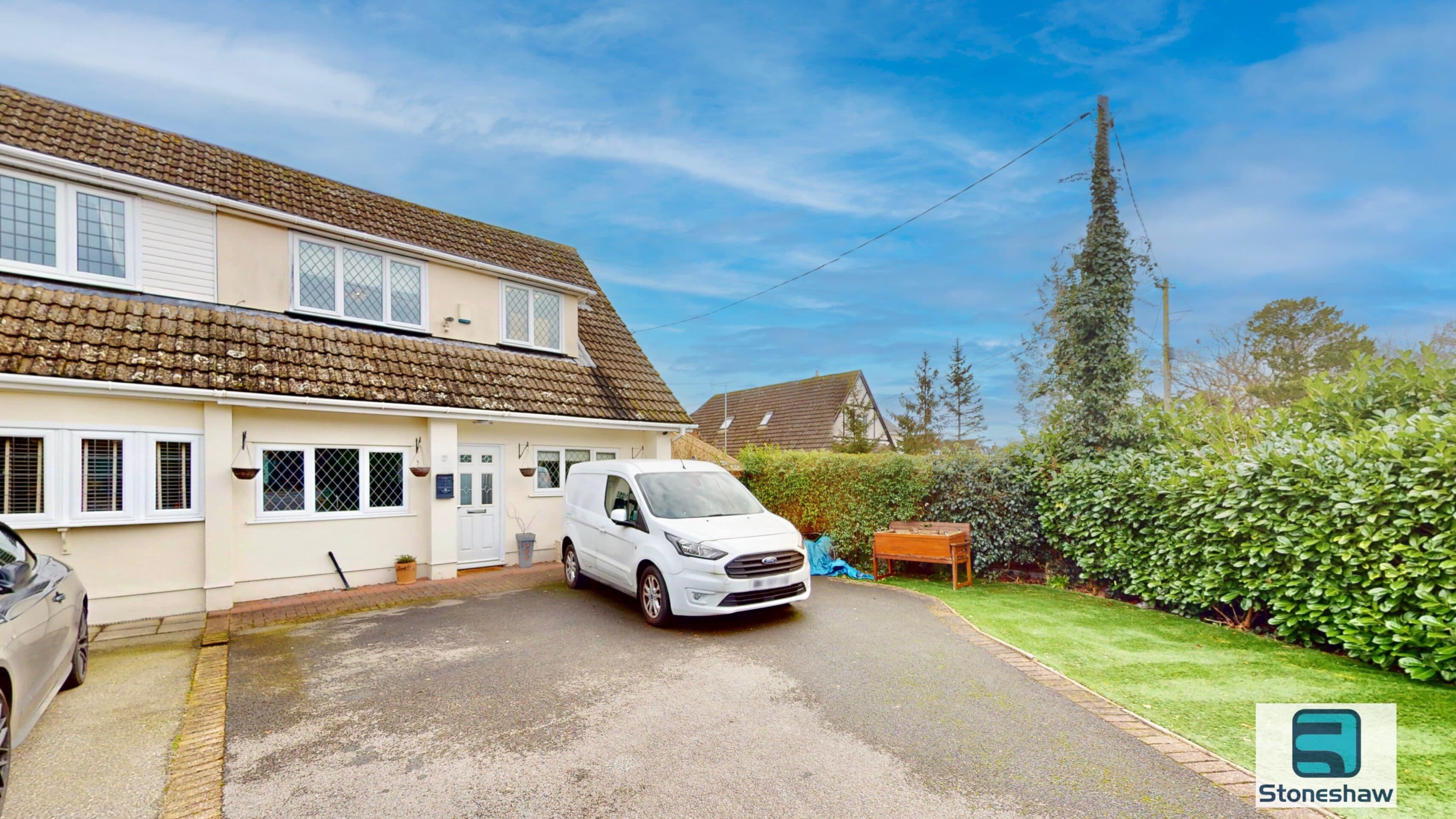 Doddinghurst Road, Doddinghurst, CM15