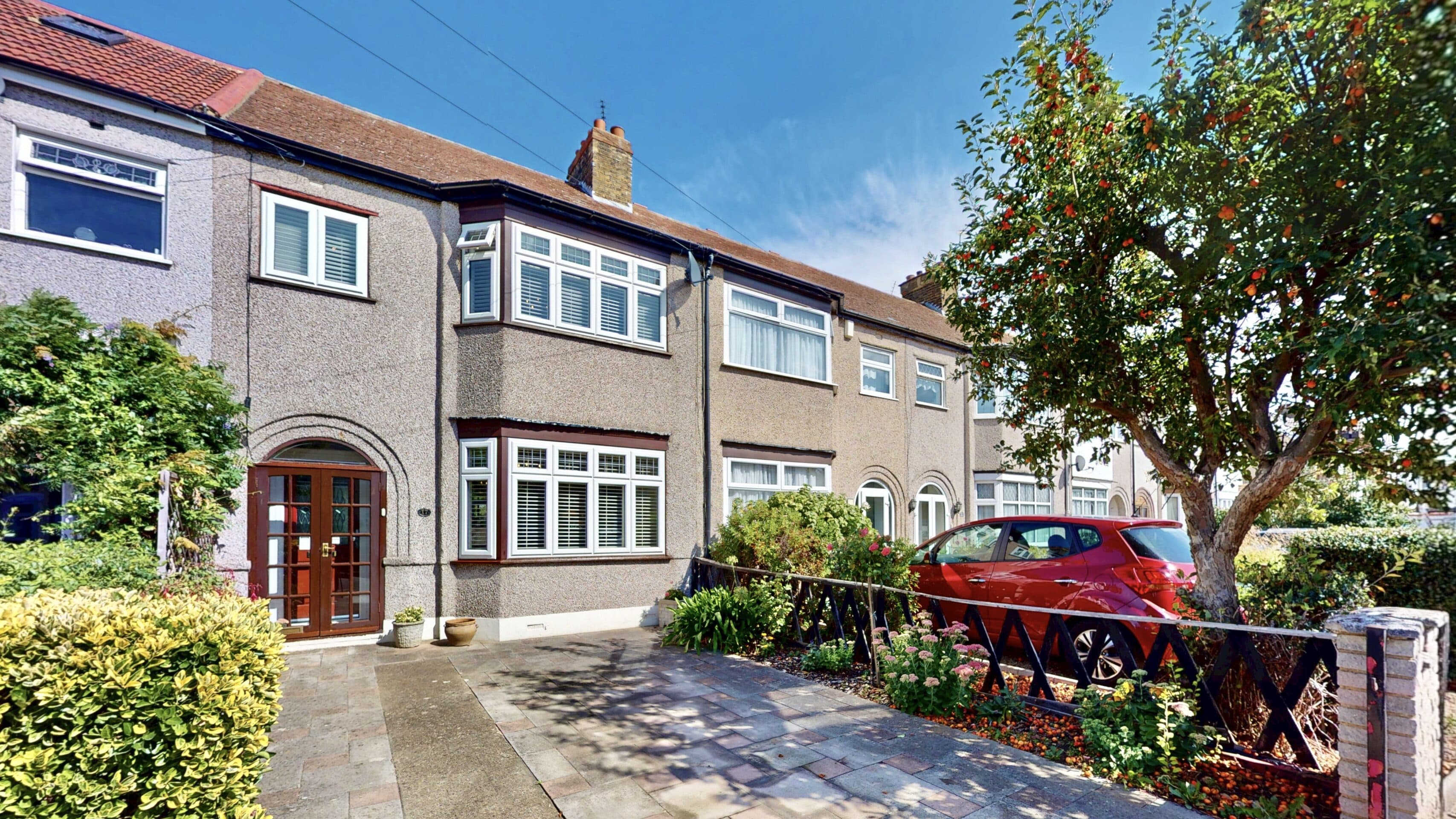 Applegarth Drive, Ilford, IG2