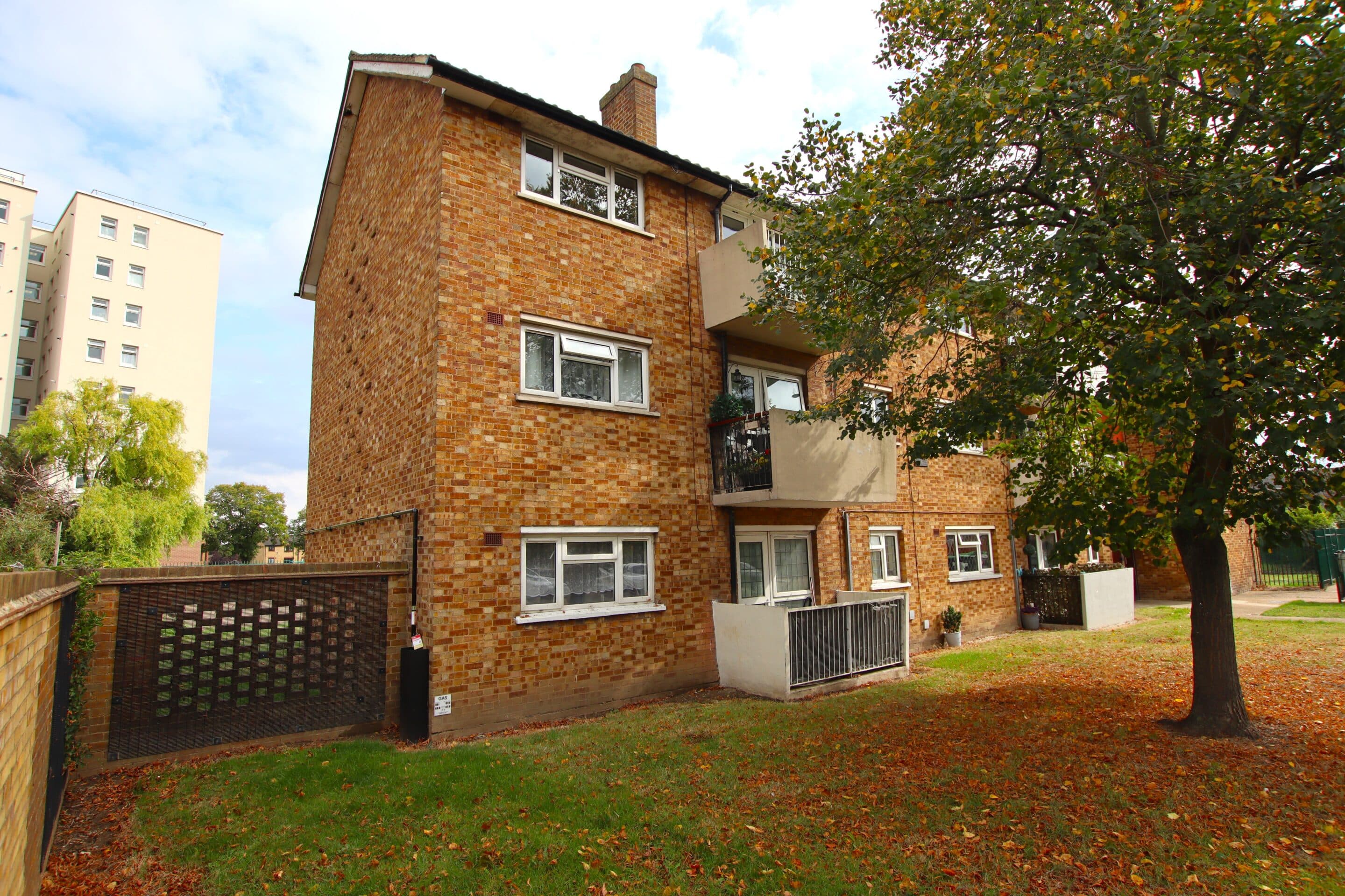 Buttfield Close, Dagenham, RM10