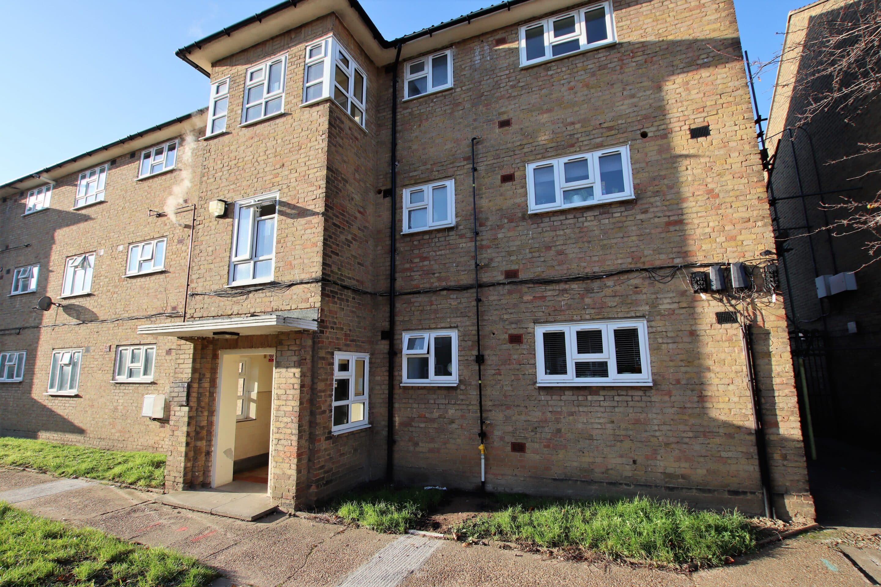 Braintree Road, Dagenham, RM10