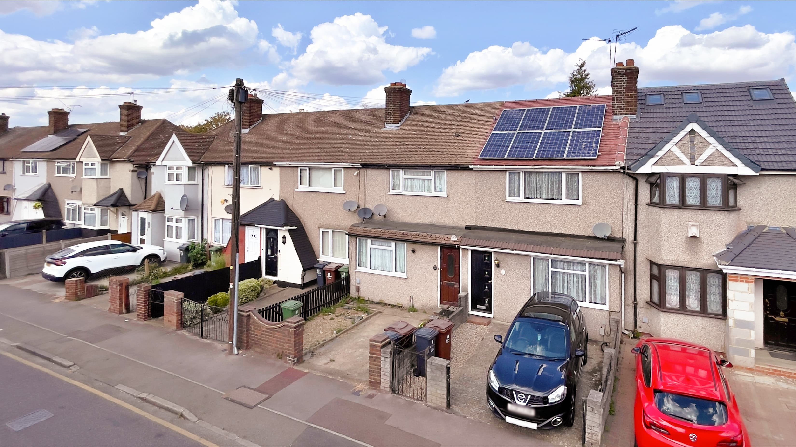 Oval Road North, Dagenham, RM10